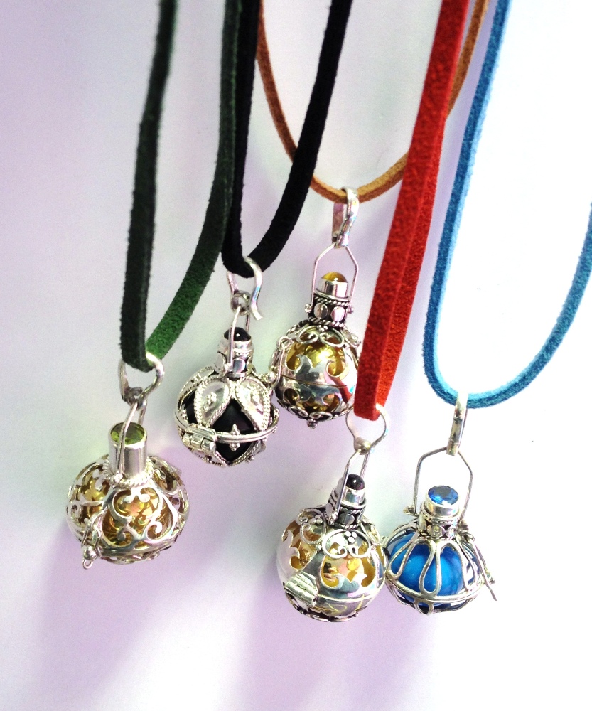 Angel Calling Bell necklaces IMG_7500.JPG