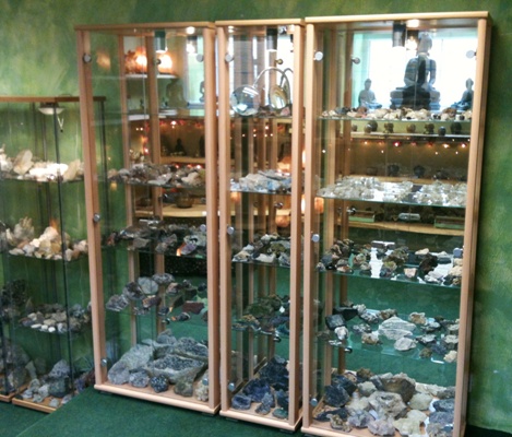 Rainbow Spirit Crystal Shop Wadebridge iphone 1301.jpg