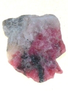 Tugtupite a tugtupite.JPG