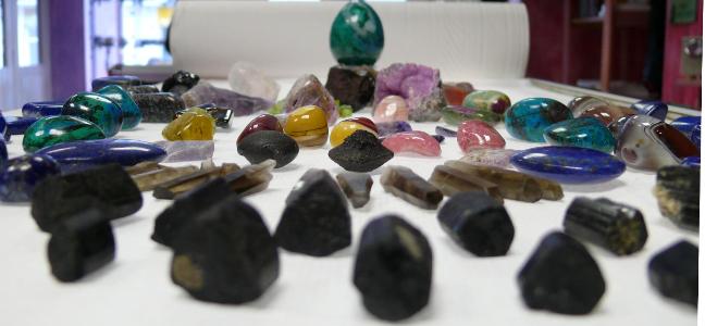 New rocks & minerals lattitude new in.jpg