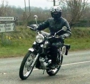Graham on his Royal Enfield blossom5.jpg