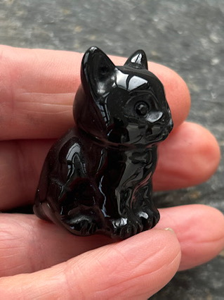 Obsidian Black Cat from Crystal Carvings