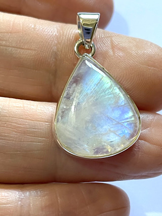 Rainbow Moonstone Pendant from Silver Gemstone Pendants